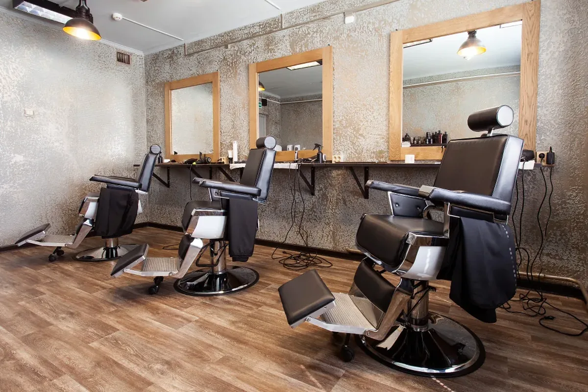 Salon de coiffure homme et espace barbier