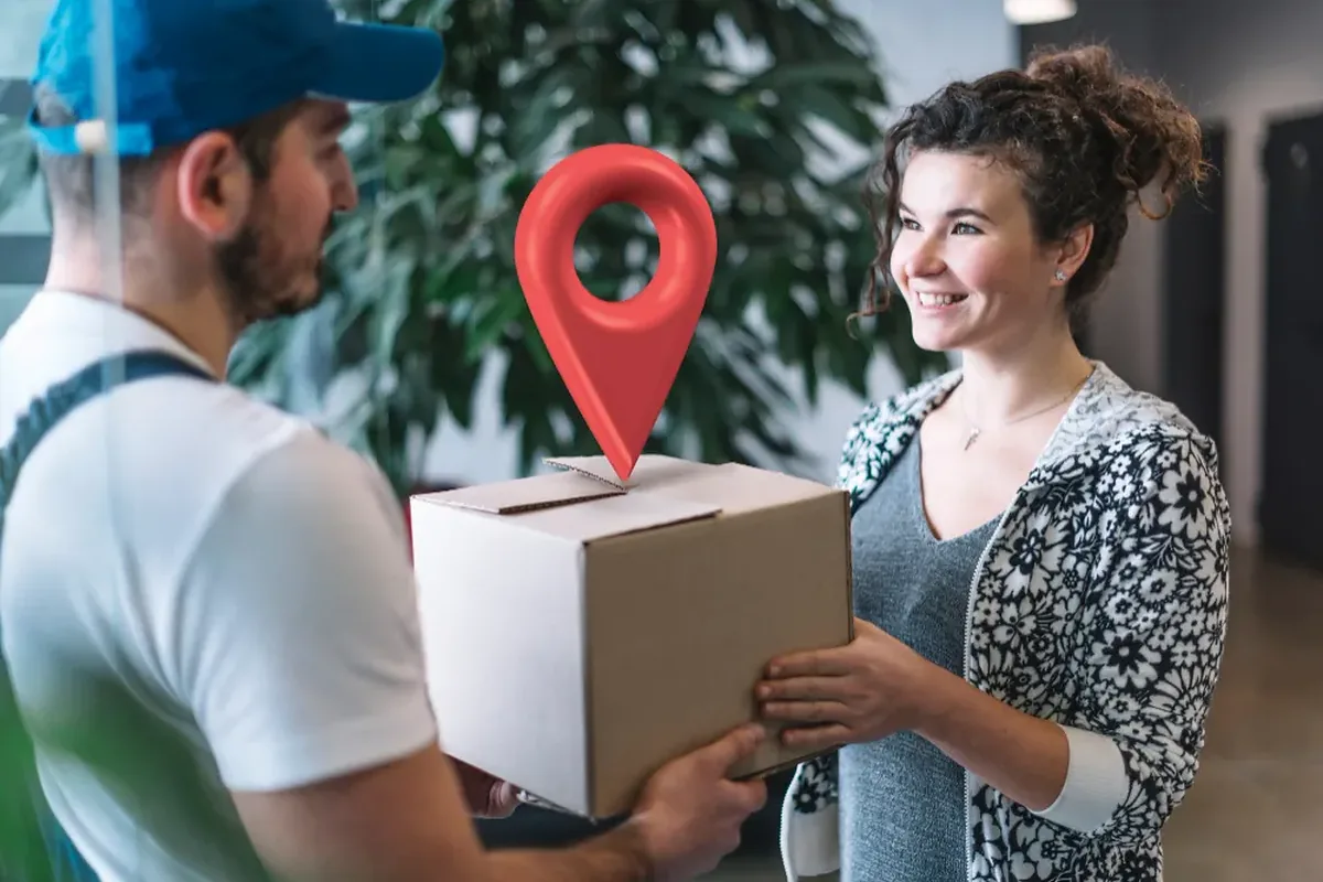 Professionnels livrant des cartons lors d'un déménagement
